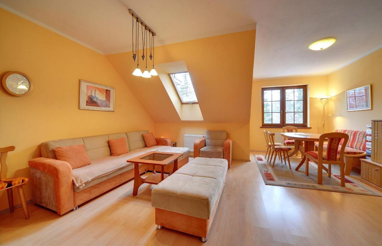 Zolty Apartament Sun Seasons 24 W Karpaczu Z Balkonem By Noclegi Renters كارباش المظهر الخارجي الصورة